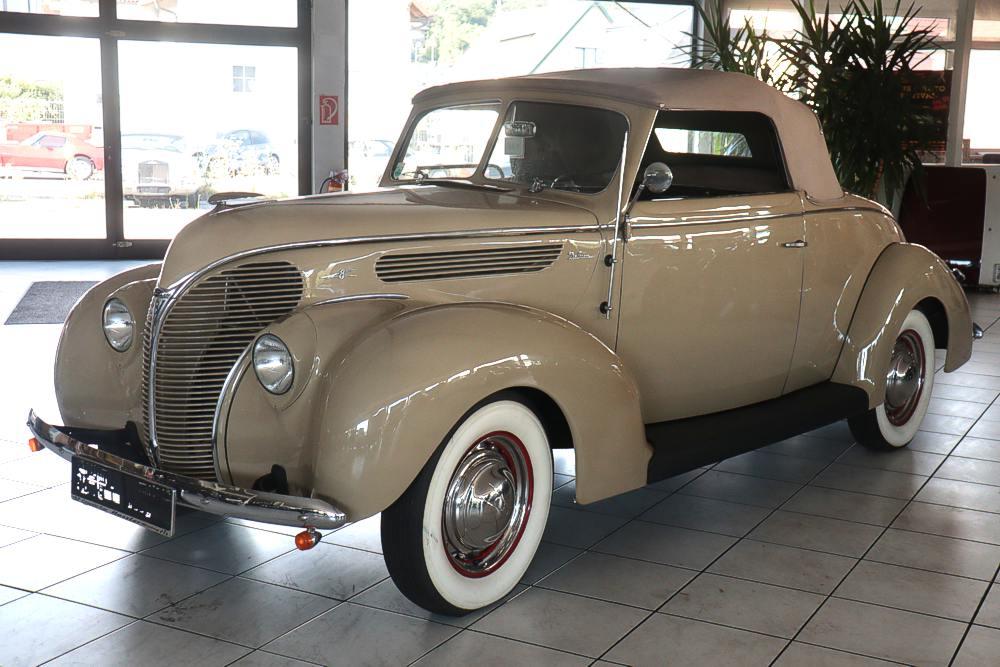 Ford De Luxe Roadster 1938