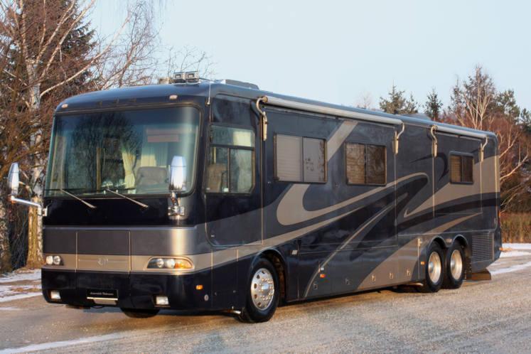 Monaco Dynasty Motorhome 2001