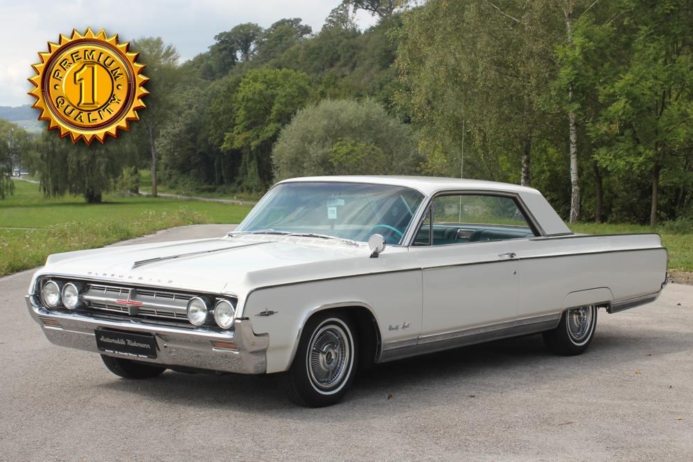 Oldsmobile 98 Custom Sports Coupe 1964