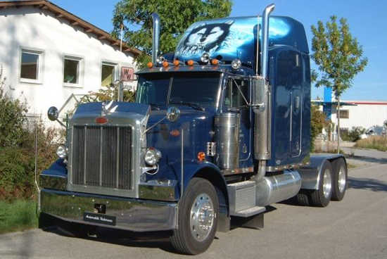 Peterbilt 379 Conventional 1996